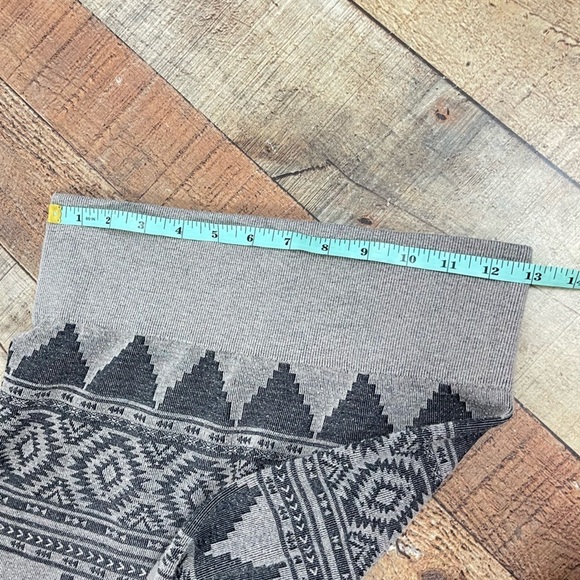 One 5 One Small Balinese High Waist Winter Print Fleece Lined Leggings Oatmeal - Picture 3 of 7